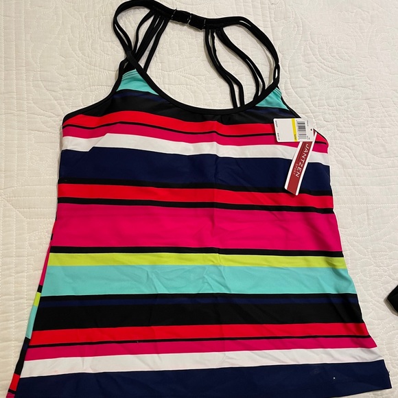 Jantzen sport swim suits - Picture 5 of 7